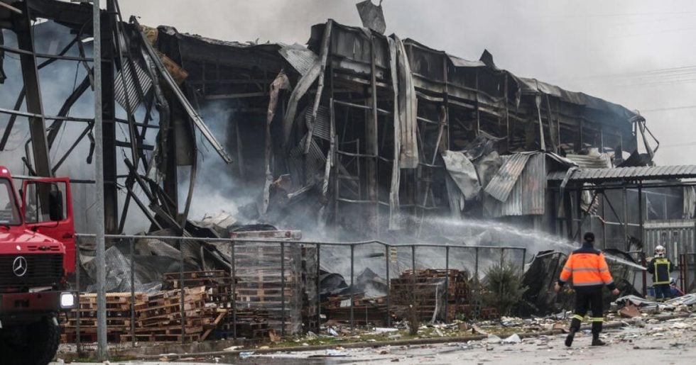 Εγκλημα κατά συρροή στο... άβατο της βιομηχανίας